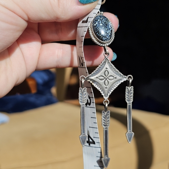 New. Navajo sterling long dangle arrow & variscite earrings - Picture 2 of 8